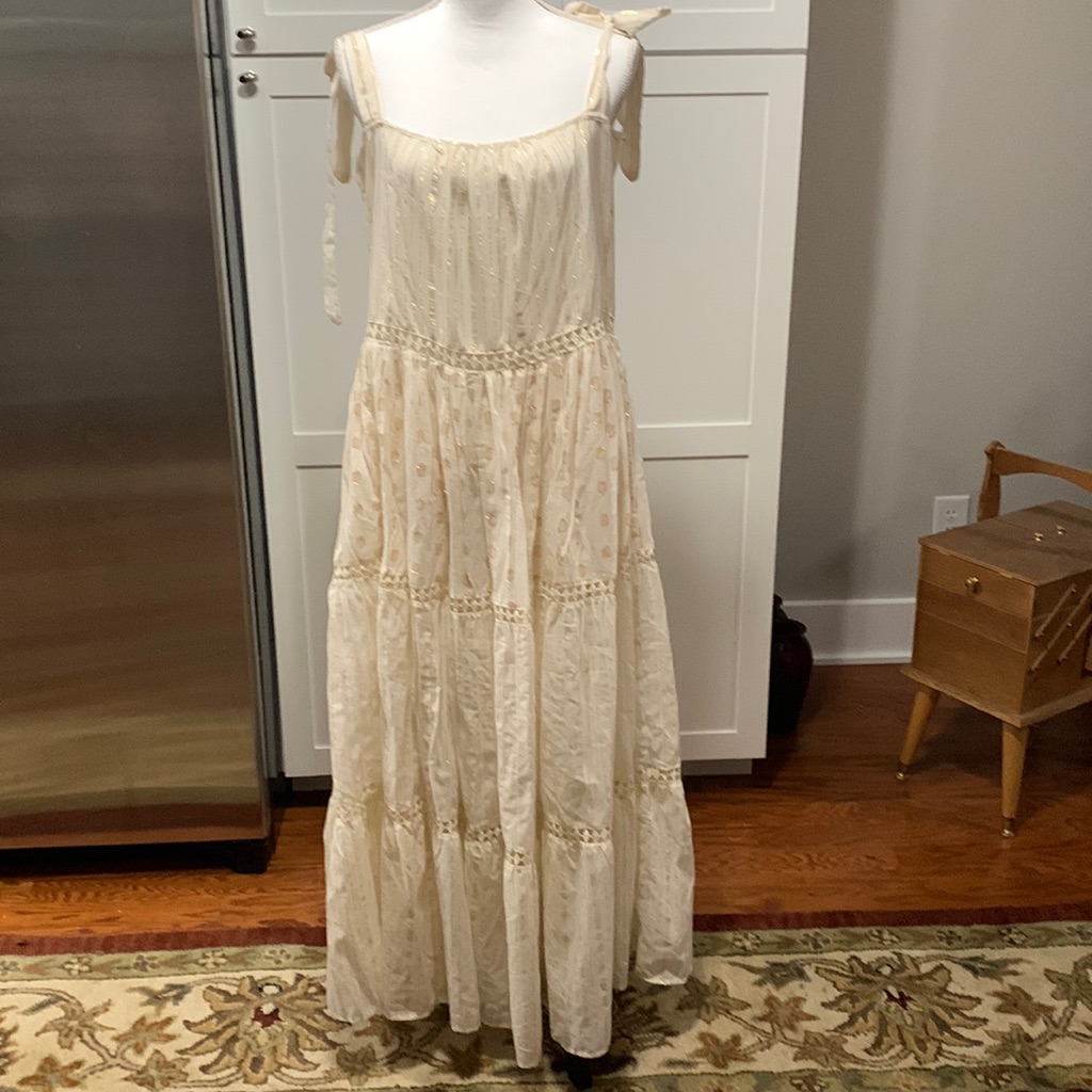 Ladies Flowy Ladies Dress
